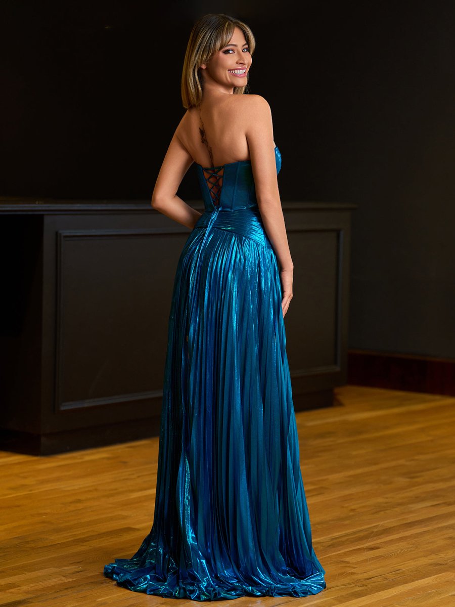 Sileas | Sweetheart Metallic Pleated Long Formal Dress With Slit